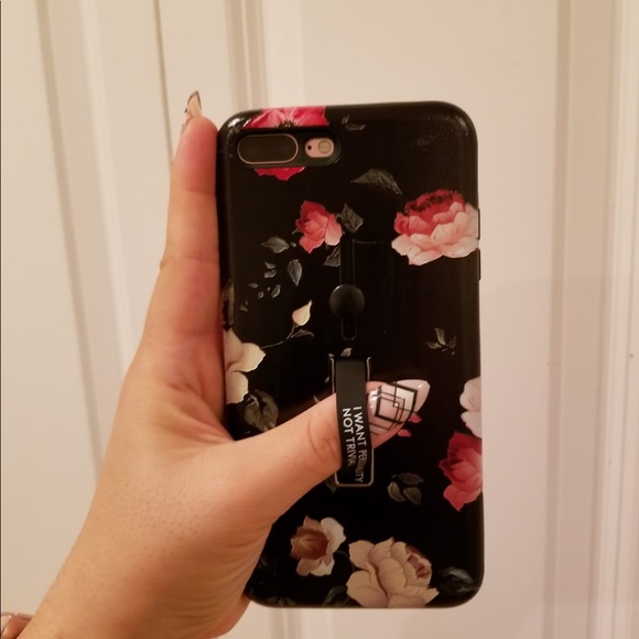 iPhone 2 for 5$ ‼️ X/7/8/7PLUA/8PLUS FLORAL CASE - Picture 3 of 6